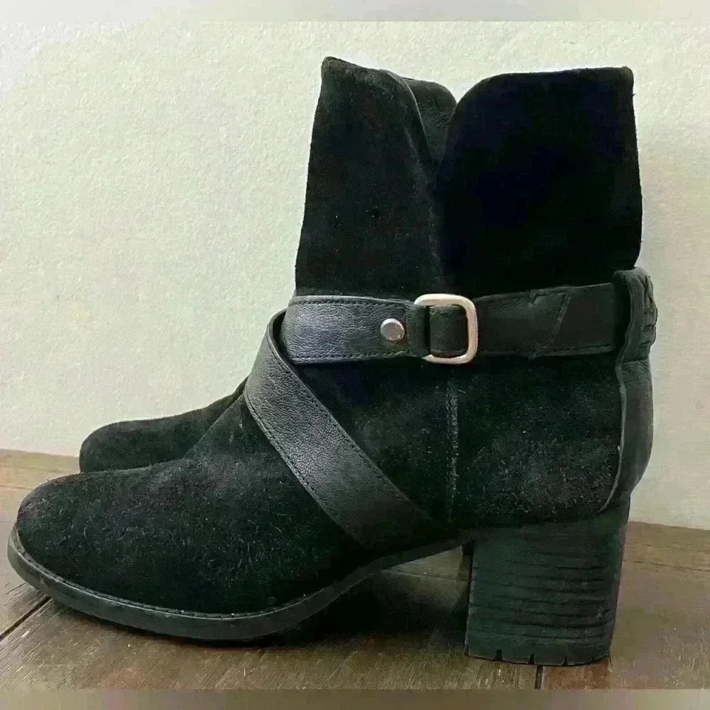 Trask Misty Black Suede Boots Womens size 8